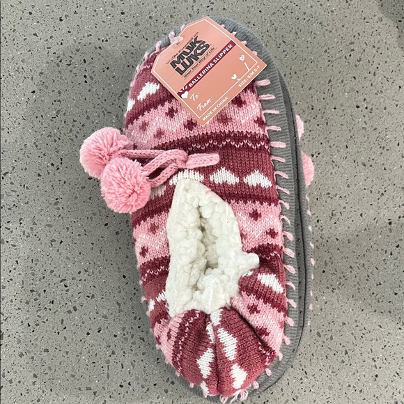 Muk Luks Shoes - Muk Luks Pink and Cream Knit Slippers